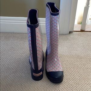 rain boots